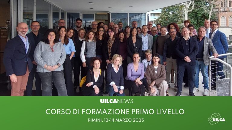 Foto di gruppo dei partecipanti al corso di formazione Uilca di primo livello con il segretario generale Fulvio Furlan e il segretario nazionale Massimiliano Pagani
